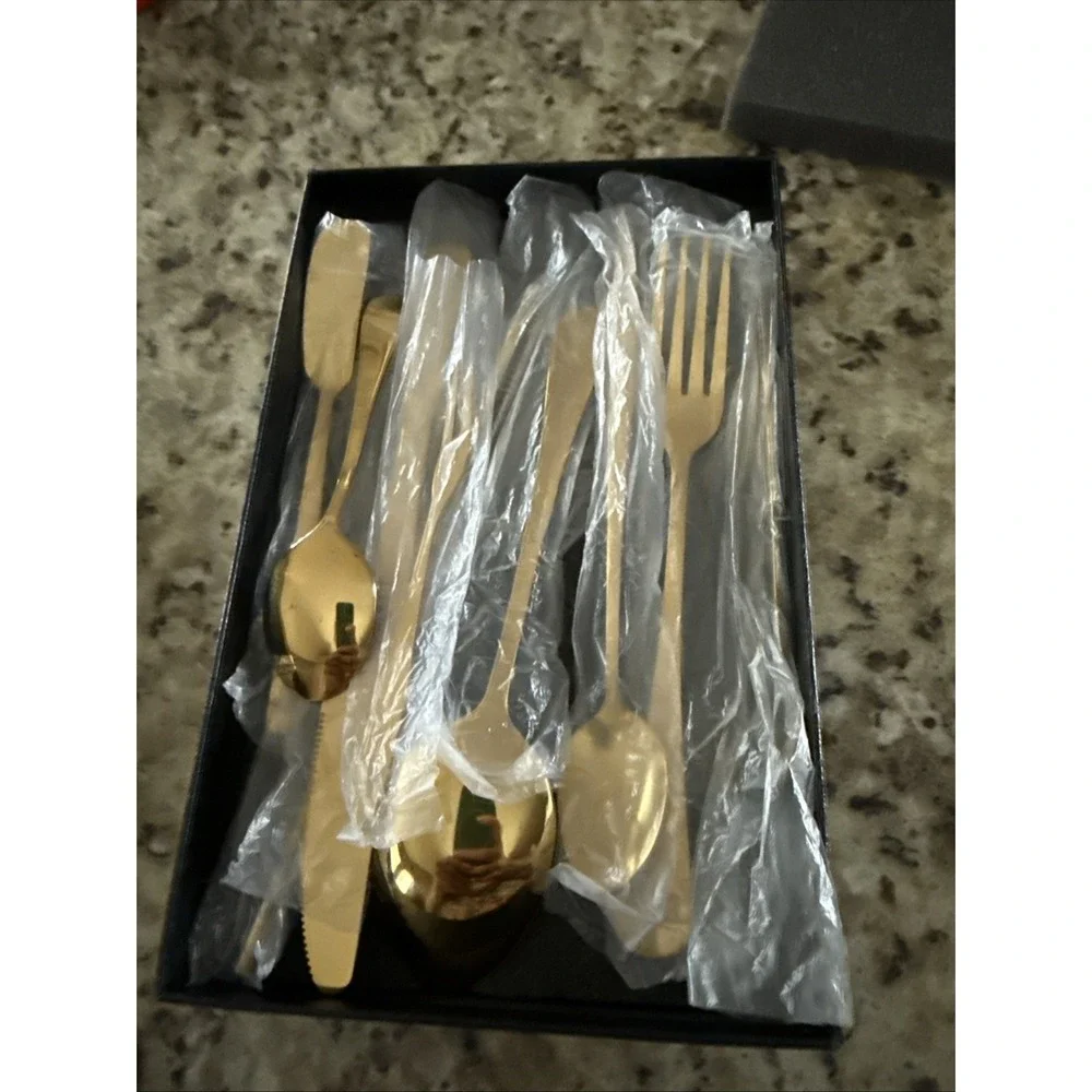 Baroque Royal Personal Cutlery Set 10 Brand‎ New. Gold Tone 4265